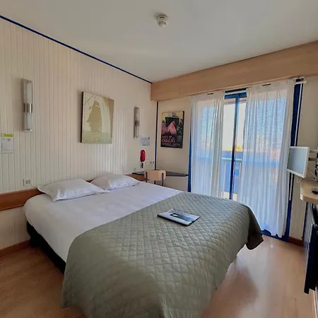 Hotel Arcantis Le Voltaire 2*